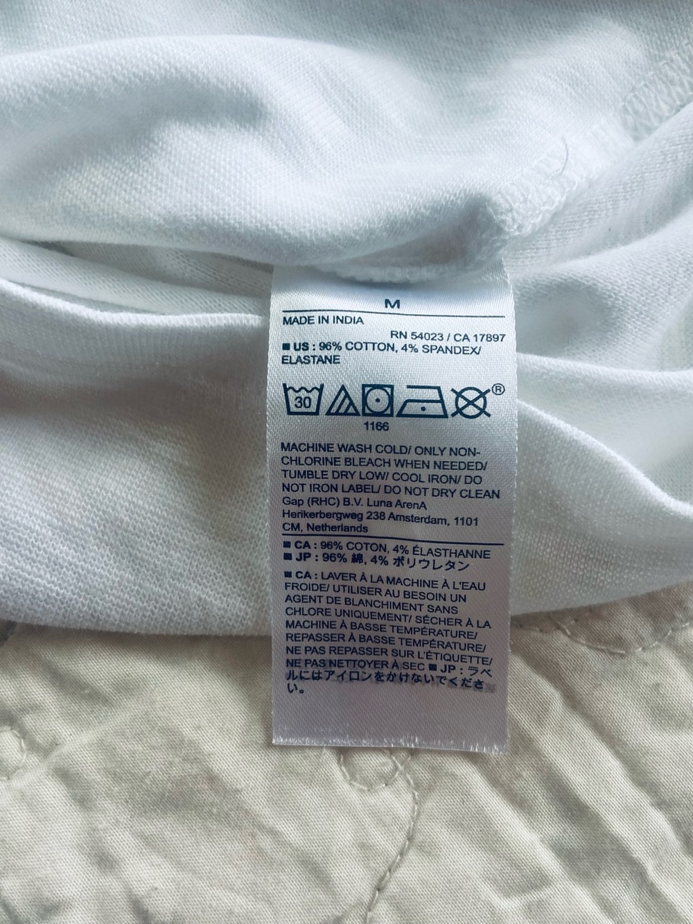 Banana Republic White Scoop Neck Short Sleeve Tee - Picture 8 of 8